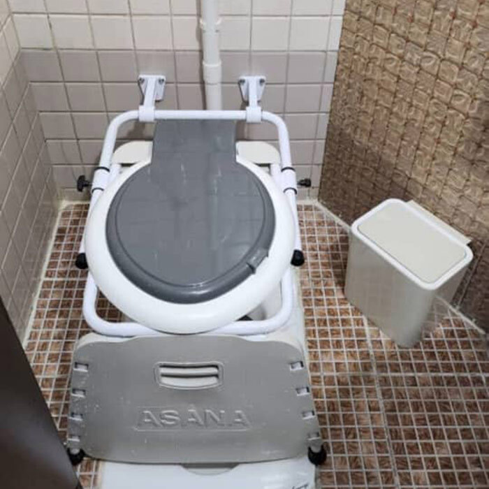  تصویر 6 توالت فرنگی آسانا مدل تاشو دیواری با قیف 