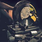 اره پروفیل بر دیوالت مدل DW872 - تصویر 7