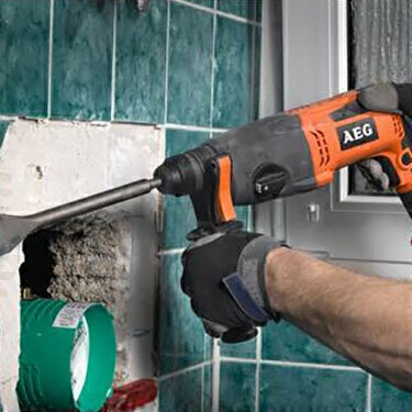 P1362-C0_I1 دریل بتن کن 4 شیار 2.5 کیلویی آاگ مدل KH24E - تصویر 1