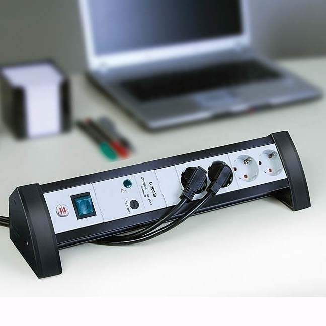 P7230-C0_I1 چند راهي برق 6 خانه 30 آمپر مدل Premium Office Line برننشتول - تصویر 1