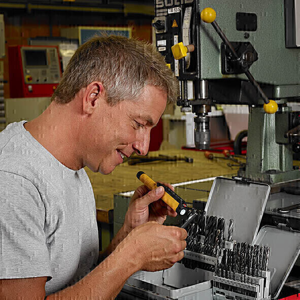 P7410-C0_I1 چراغ قوه خودکاری برننشتول - تصویر 1