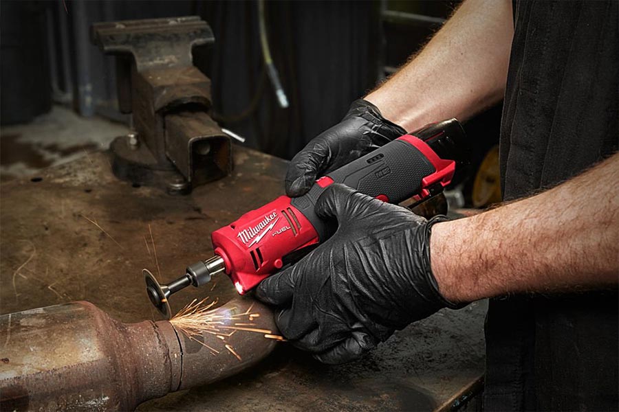 فرز انگشتی در حال پرداخت فلز؛ معرفی ابزار و کاربردهای آن